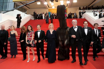 thomasloibltonierdmannredcarpetarrivalsy9sb8y0hiqsl